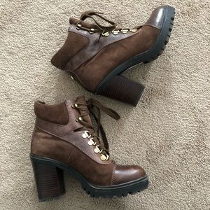 Guess Lace up Heeled Boots Suede Leather 8.5 EUC